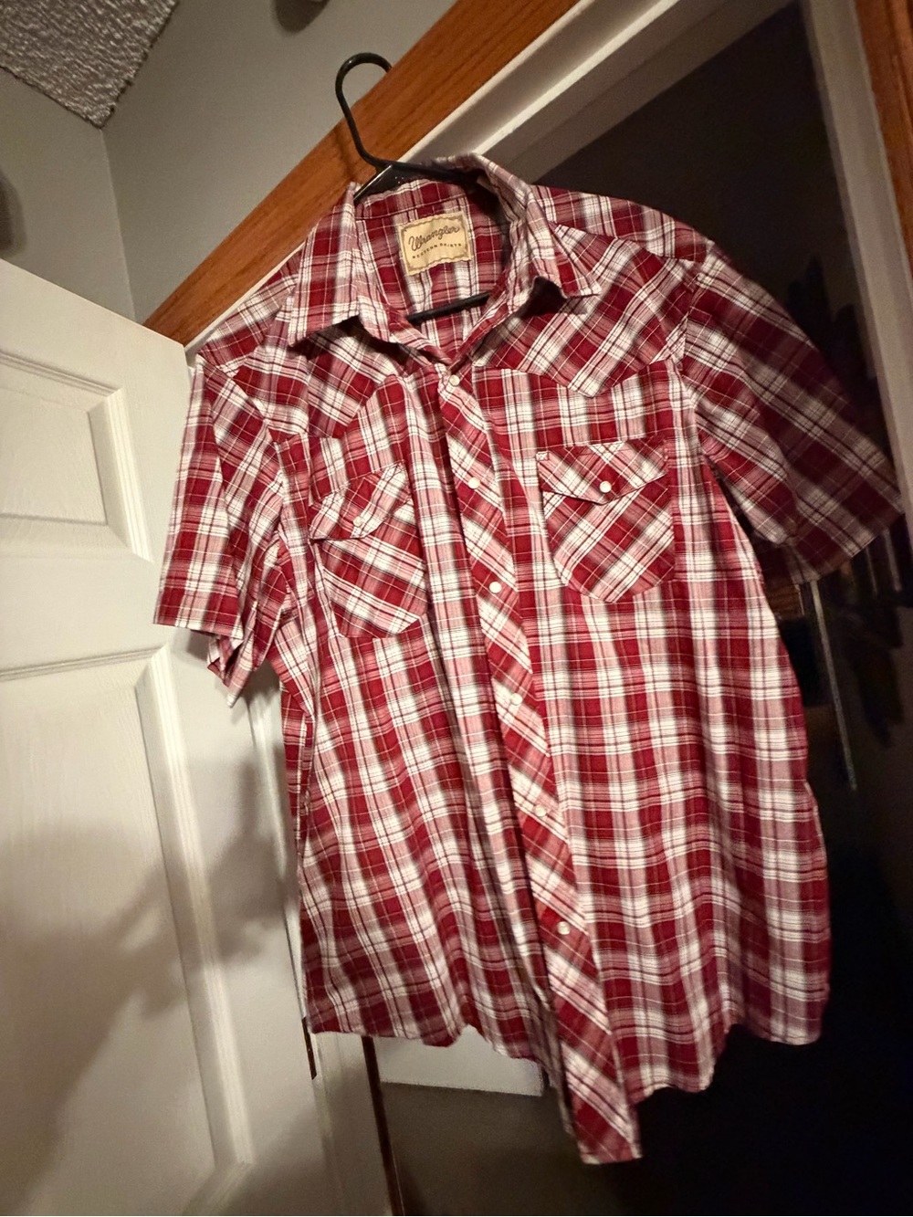 Wrangler Red & White Plaid Short-Sleeve Button-Up Shirt